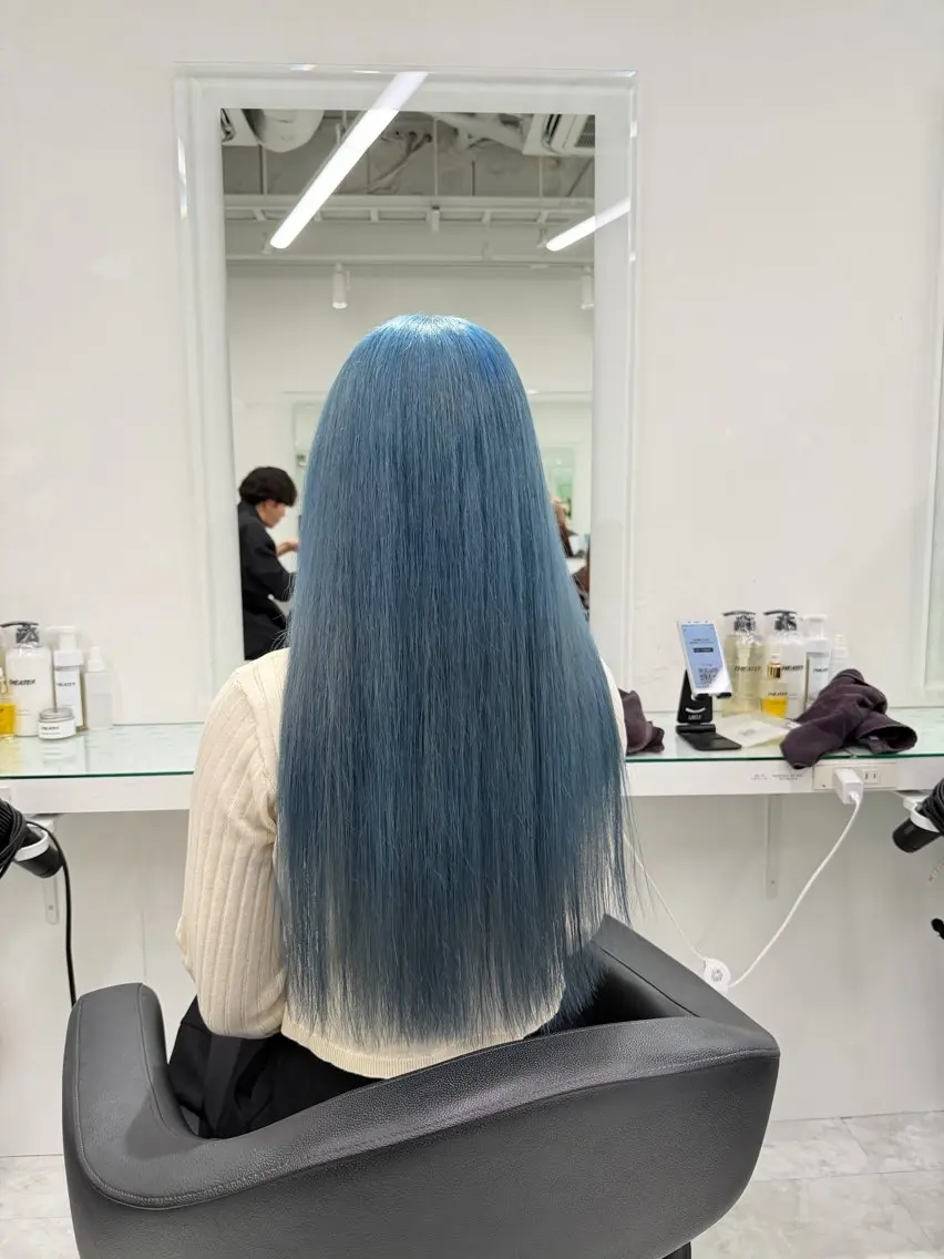 ロング カラー ヘアカラー トリートメント ヘッドスパ ヘアセット ❄最強かわいいカラー ❄️MINA❄️のヘアスタイル