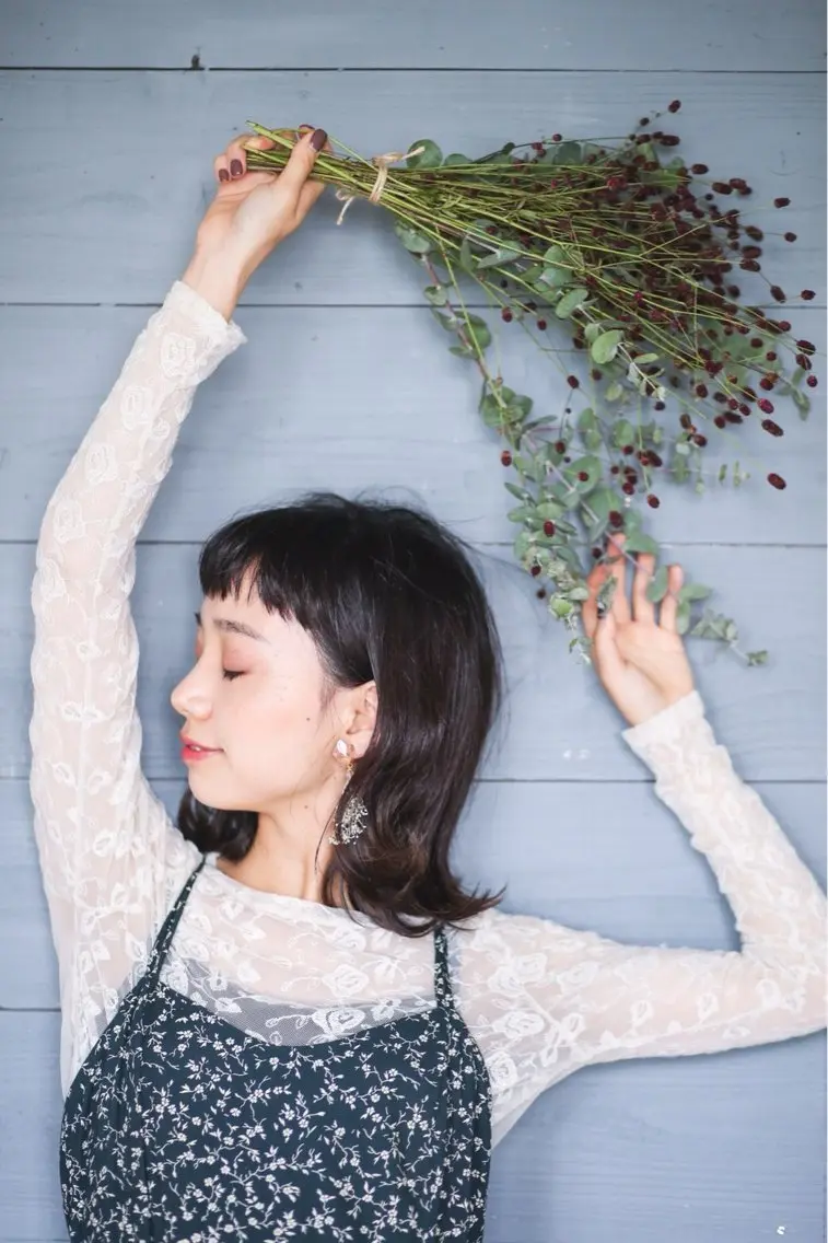 ミディアム ヘアカラー シモイケ ルアのヘアスタイル