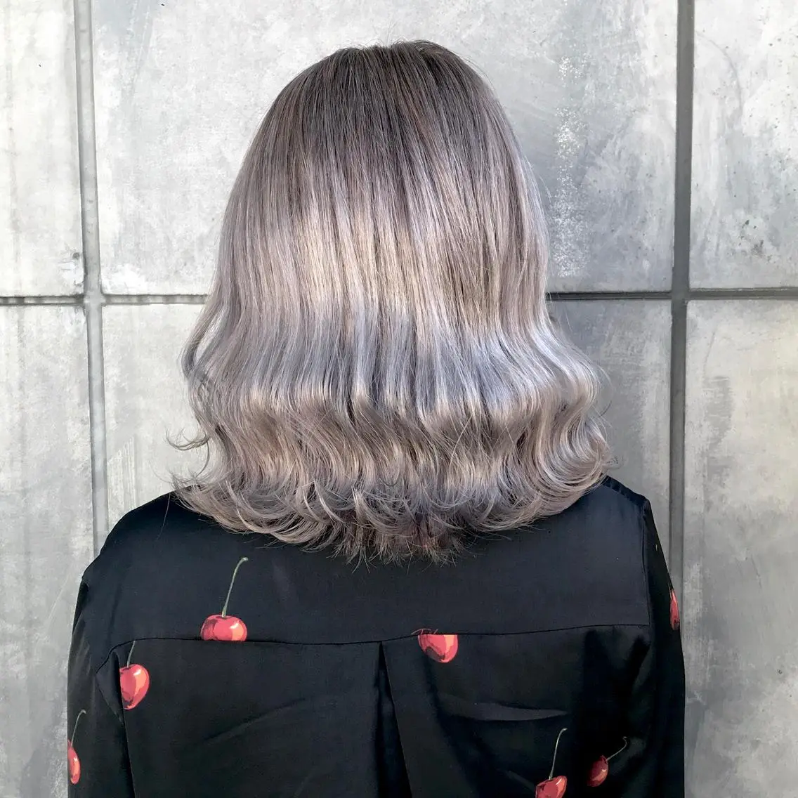 ミディアム カラー アッシュ ブリーチ ホワイトアッシュ タンバルモリ ヨシンモリ K-POP好き美容師 🇰🇷Kai.Yのヘアスタイル