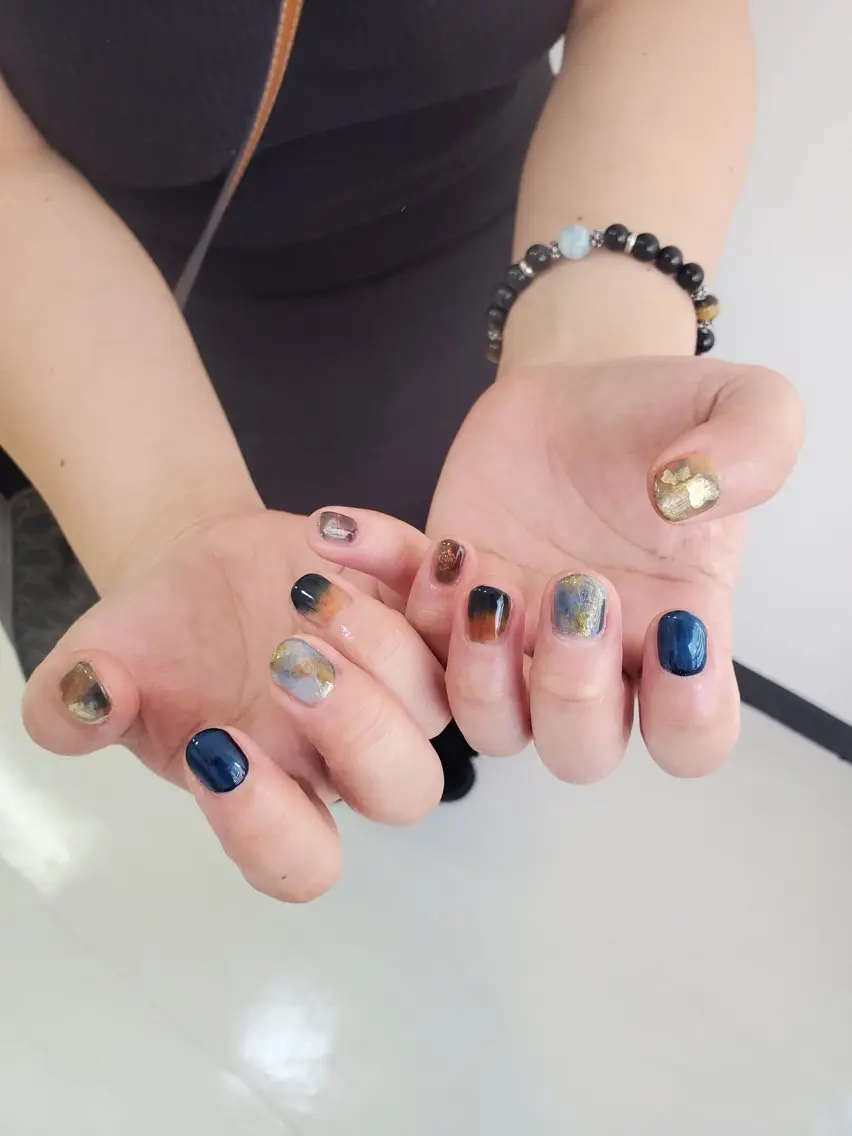 ネイル アートネイル ジェルネイル ニュアンスネイル スカルプネイル nailstudio eviz新宿店のネイルデザイン