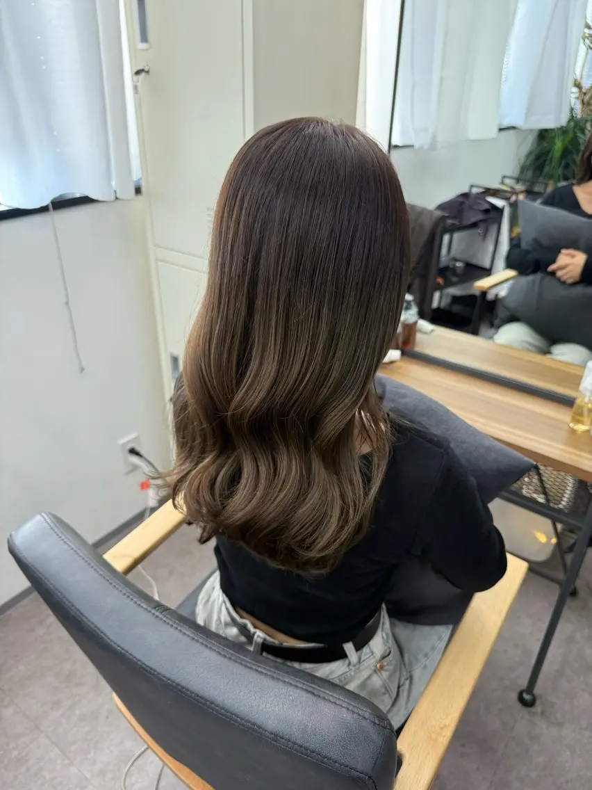 ミディアム カット ヘアカラー トリートメント ひかる/髪質 改善 /beigeのヘアスタイル