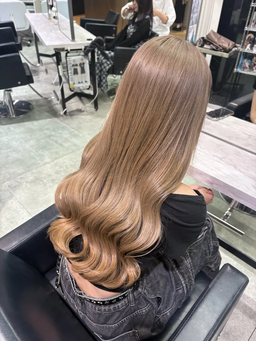 ロング カラー ヘアカラー トリートメント 推しカラー/ ミクのヘアスタイル