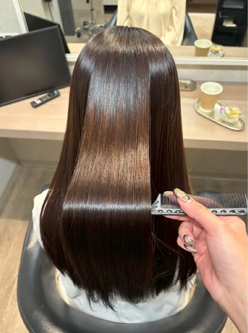 ロング ANDIAMO 栄 栞名のヘアスタイル