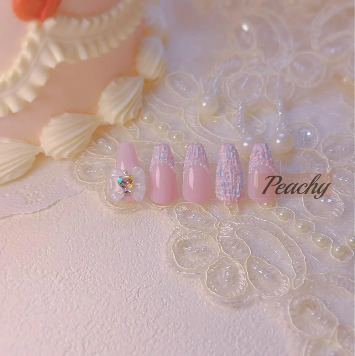 ネイル ハンドネイル Peachy 🍑のネイルデザイン