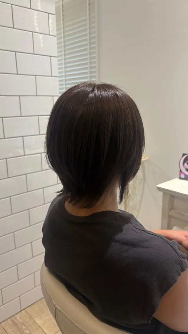 ミディアム カラー カット ヘアカラー 似合わせ 顔周りYUUGAのヘアスタイル