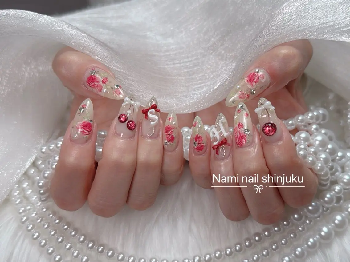 ネイル 長さ出し ガーリー 韓国ネイル ロングネイル 持ち込み ハンドネイル Nami nail salonのネイルデザイン