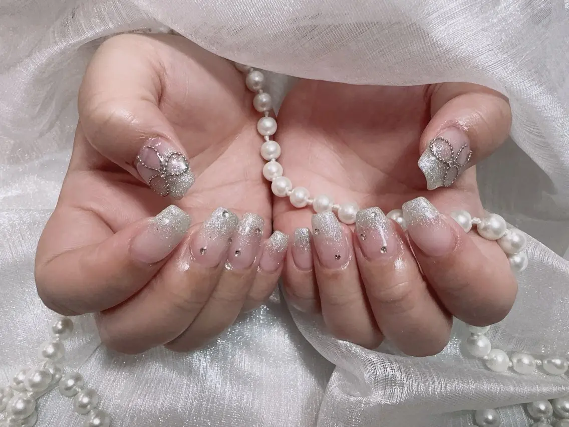 ネイル WISTERIA kozueのネイルデザイン
