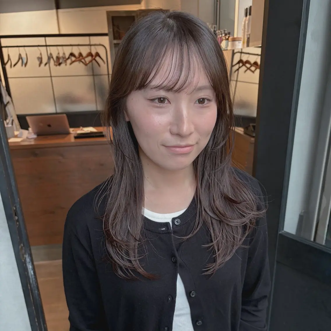 ミディアム カット ヘアカラー メイ🩰ブリーチなし ダブルカラーのヘアスタイル