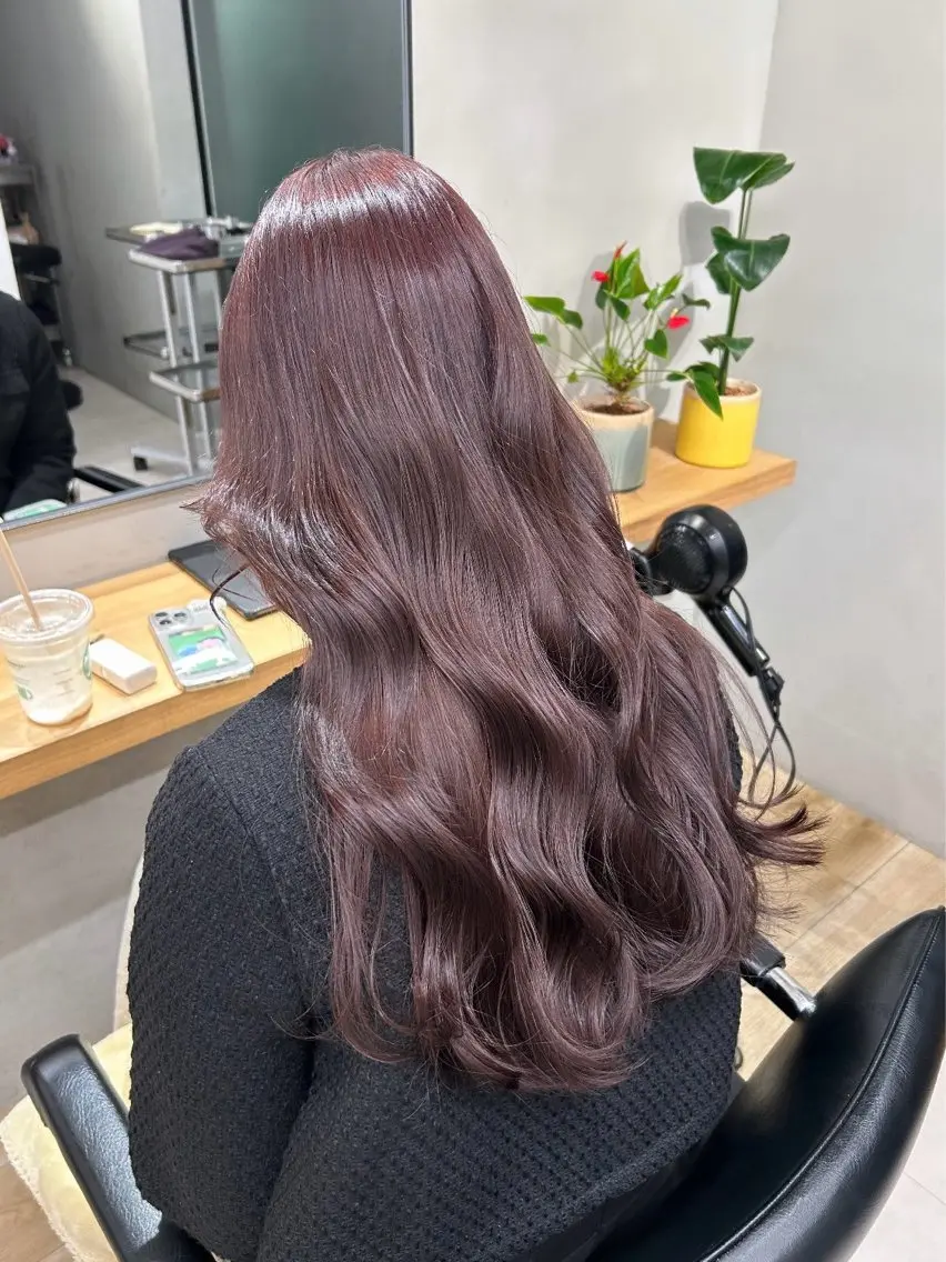 カラー lomalia moekaのヘアスタイル