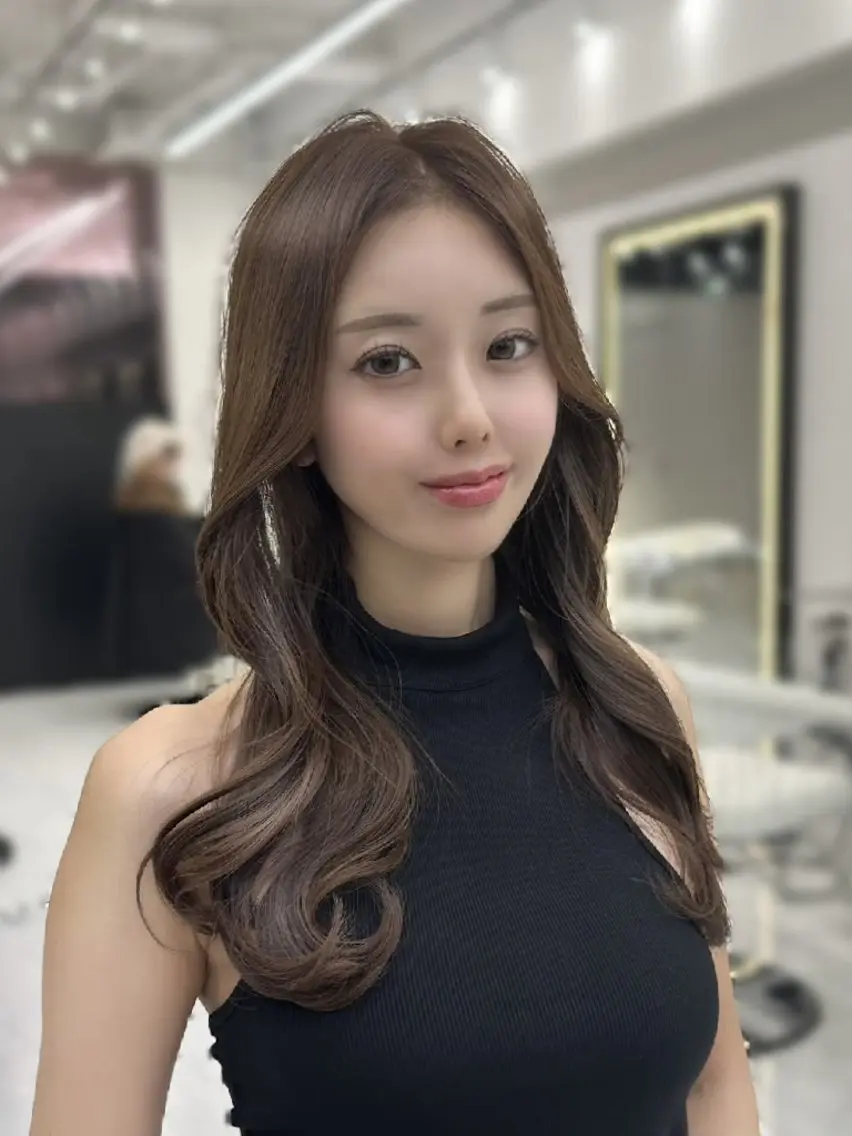 カラー ロング カット ヘアカラー トリートメント 新宿/韓国レイヤー/ 髪質改善/ 佐藤のヘアスタイル