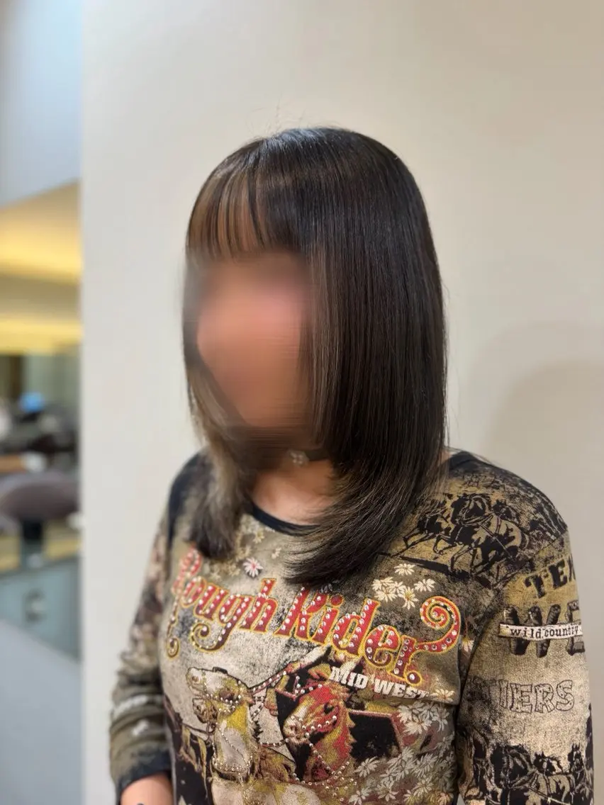 セミロング 顔周りカット 安部 流唯のヘアスタイル