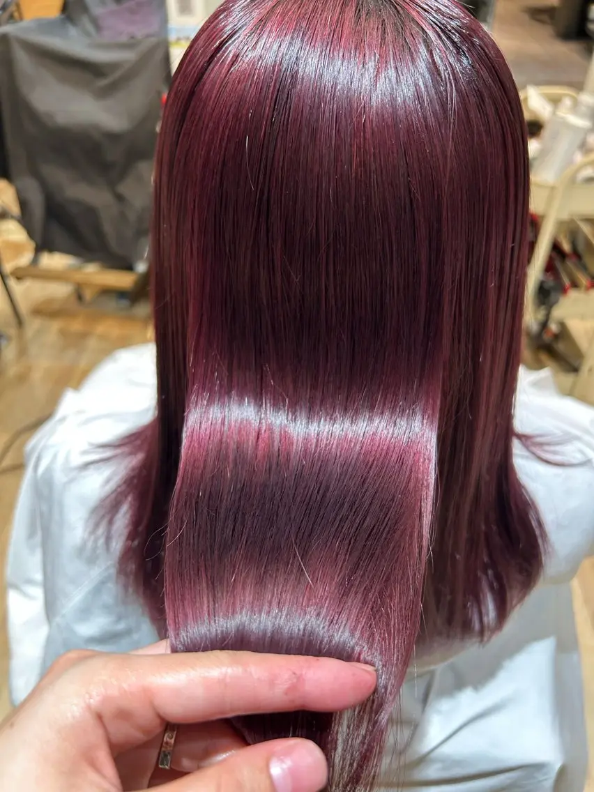 カラー ブリーチ 亀野 未夢のヘアスタイル