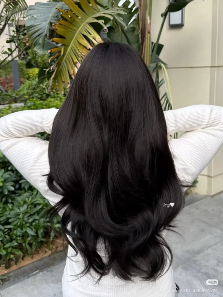 カラー 暗髪透明感🩵ྀི艶 カラー🦢みいのヘアスタイル