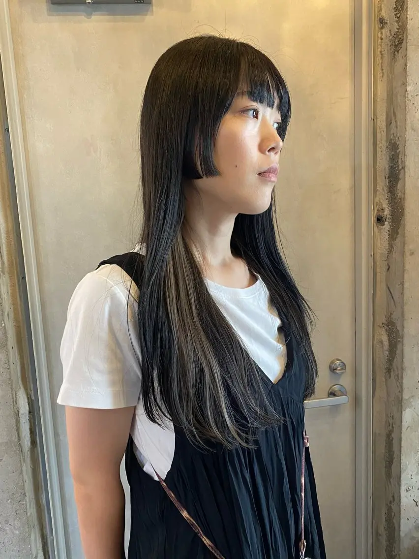 ロング カット KAWAHARA YUKIのヘアスタイル