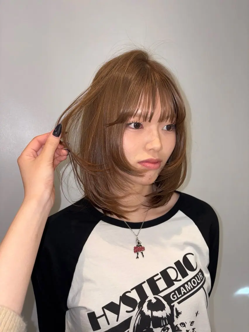 カラー ベージュカラー ブリーチ ハイトーンカラー オリーブベージュ ボブ こまき/ 透明感カラー🫧💭のヘアスタイル