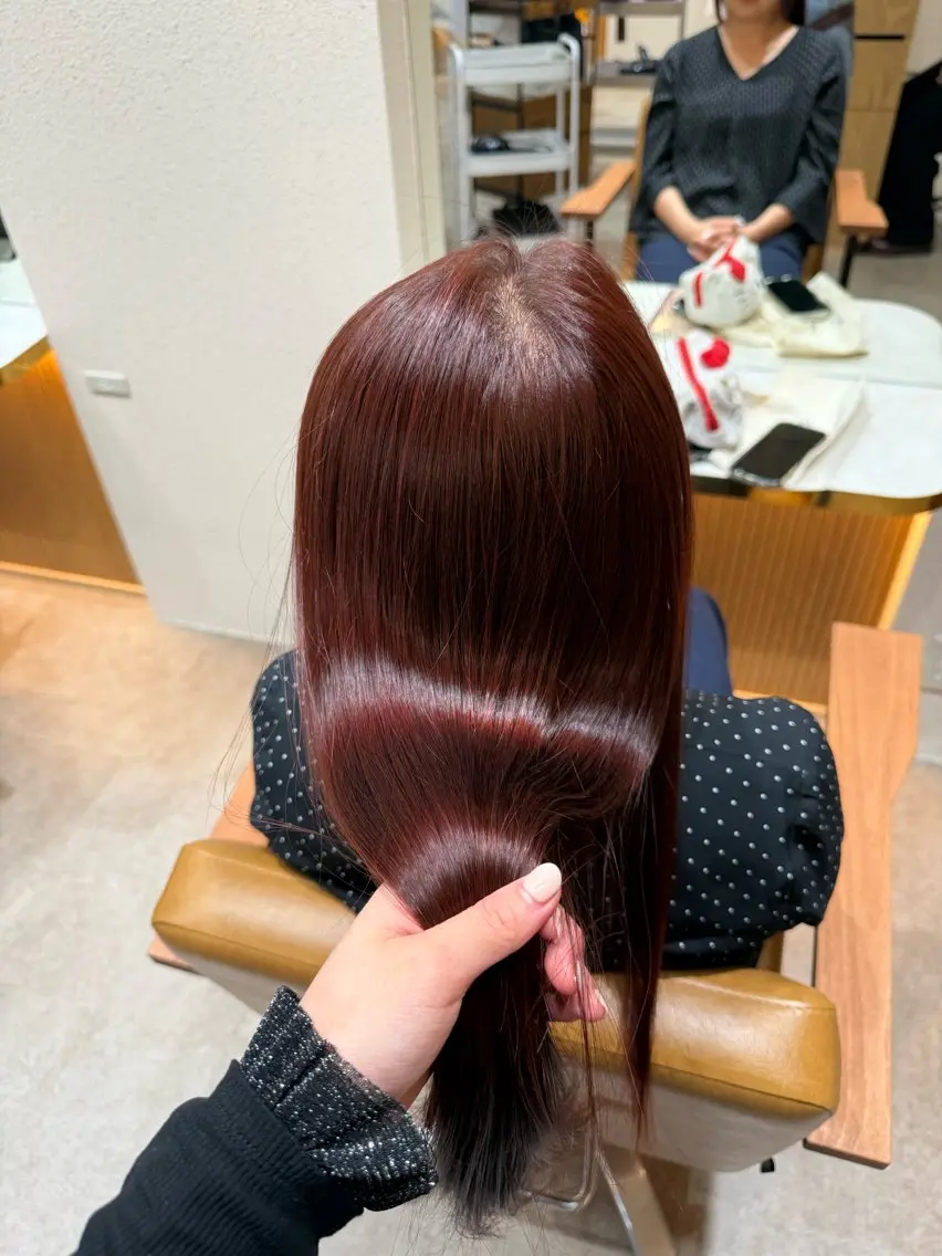 ロング カラー ヘアカラー 秋田 未宇のヘアスタイル