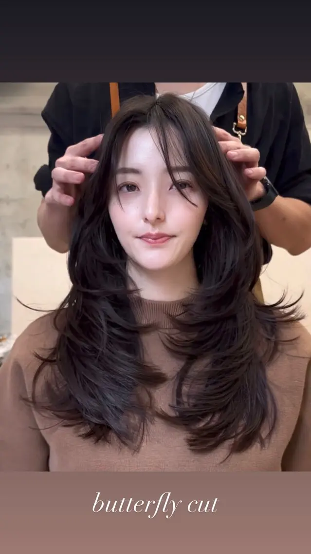 ロング カット 海外ヘア/バタフライ レイヤー/ヒラキのヘアスタイル