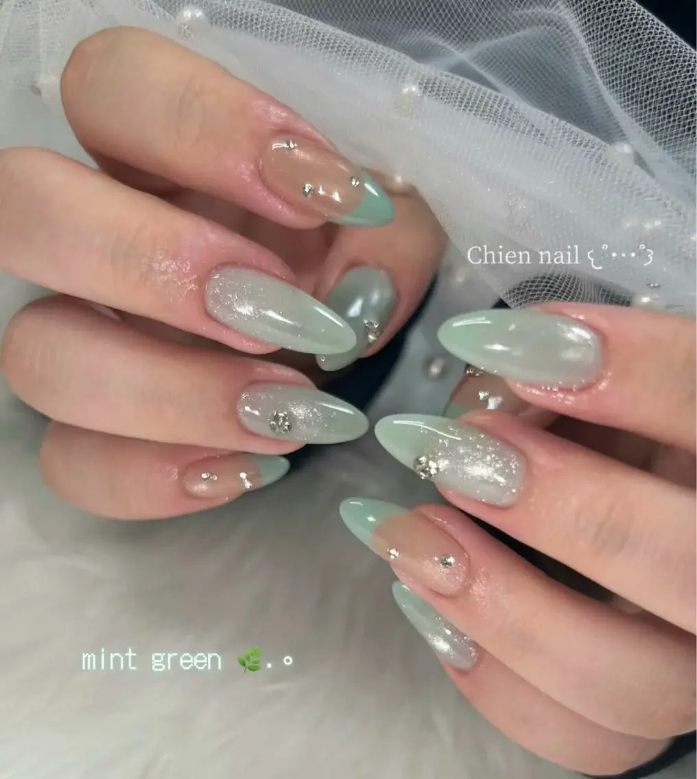 ネイル ハンドネイル Luna Gladeのネイルデザイン