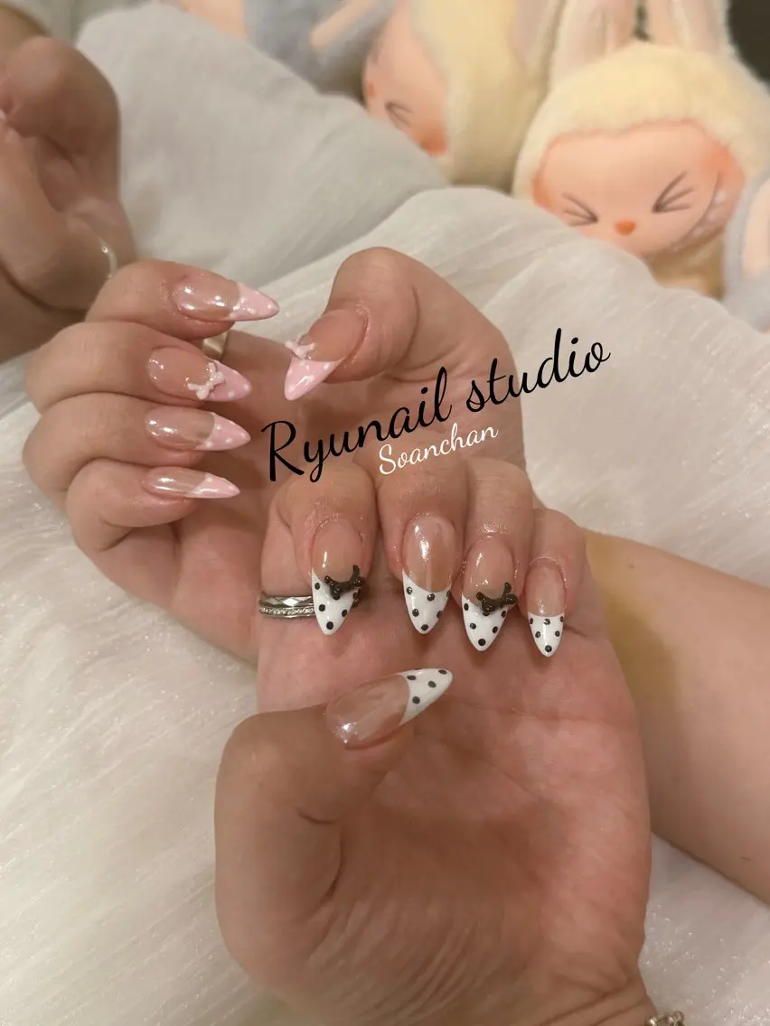 ネイル アートネイル ジェルネイル マグネットネイル ニュアンスネイル シンプルネイル ハンドネイル Ryu Nail NekoChanのネイルデザイン