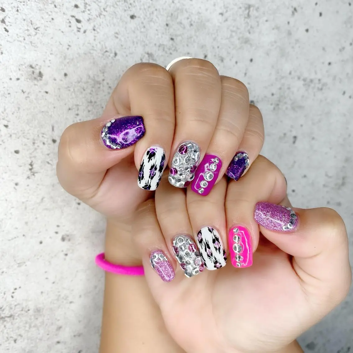 セミロング カラー パーマ ヘアアレンジ メンズ キッズ ネイル マツエク・マツパ ピンクカラー パープルカラー カラーマツエク ピンク パープル ハンドネイル Salon Ｋのネイルデザイン