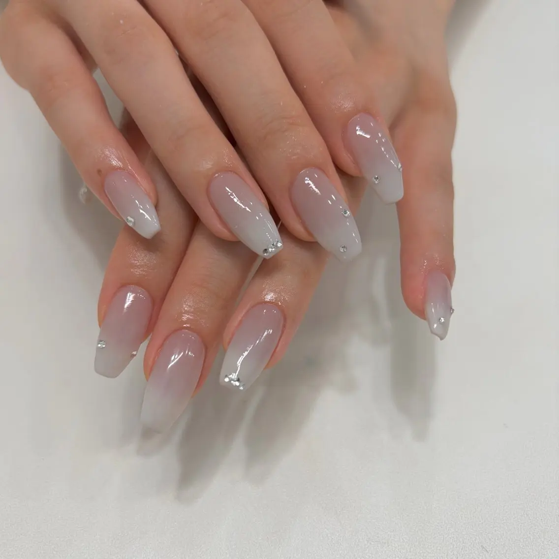 ネイル NAO🐰🎀 ちゅるん⌇パラジェルのネイルデザイン