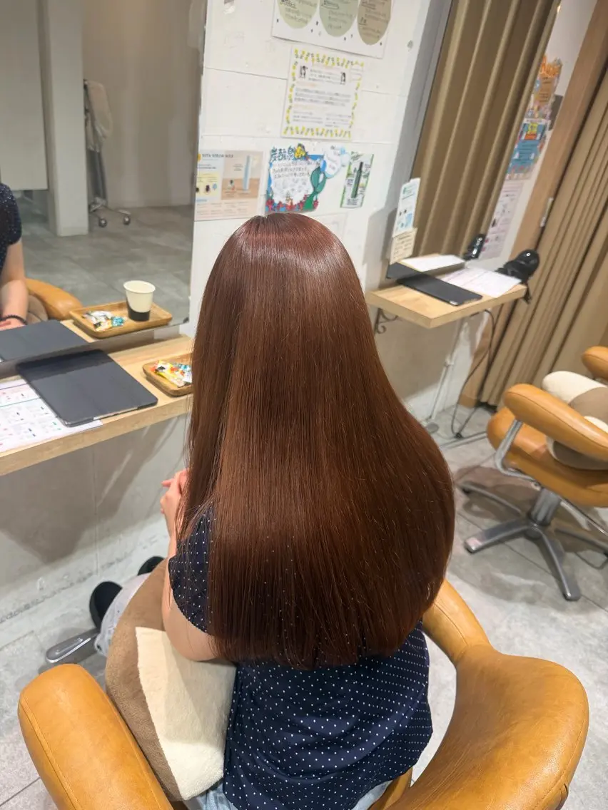 ロング カラー 小西 舞依のヘアスタイル
