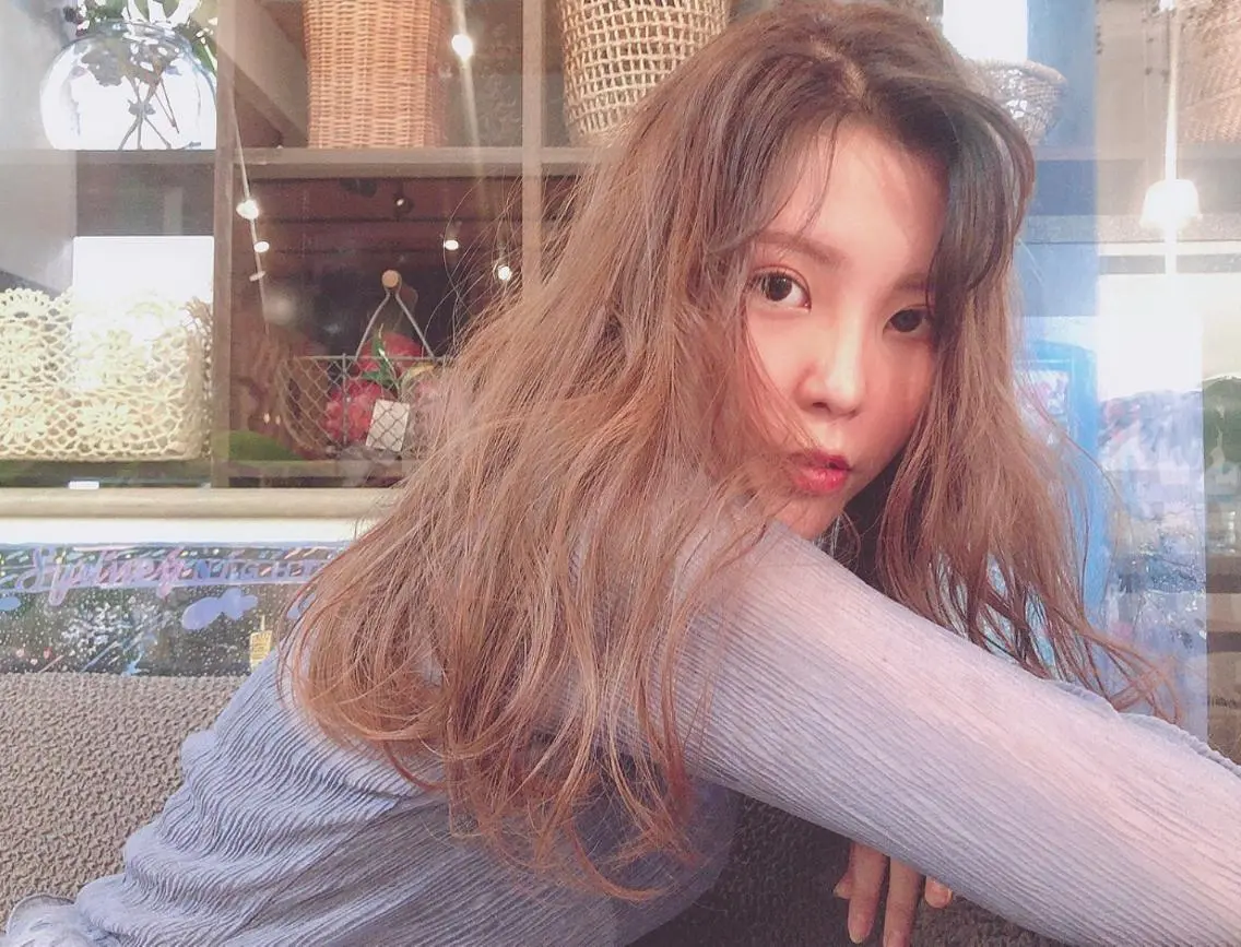 ロング 川元 汐音のヘアスタイル