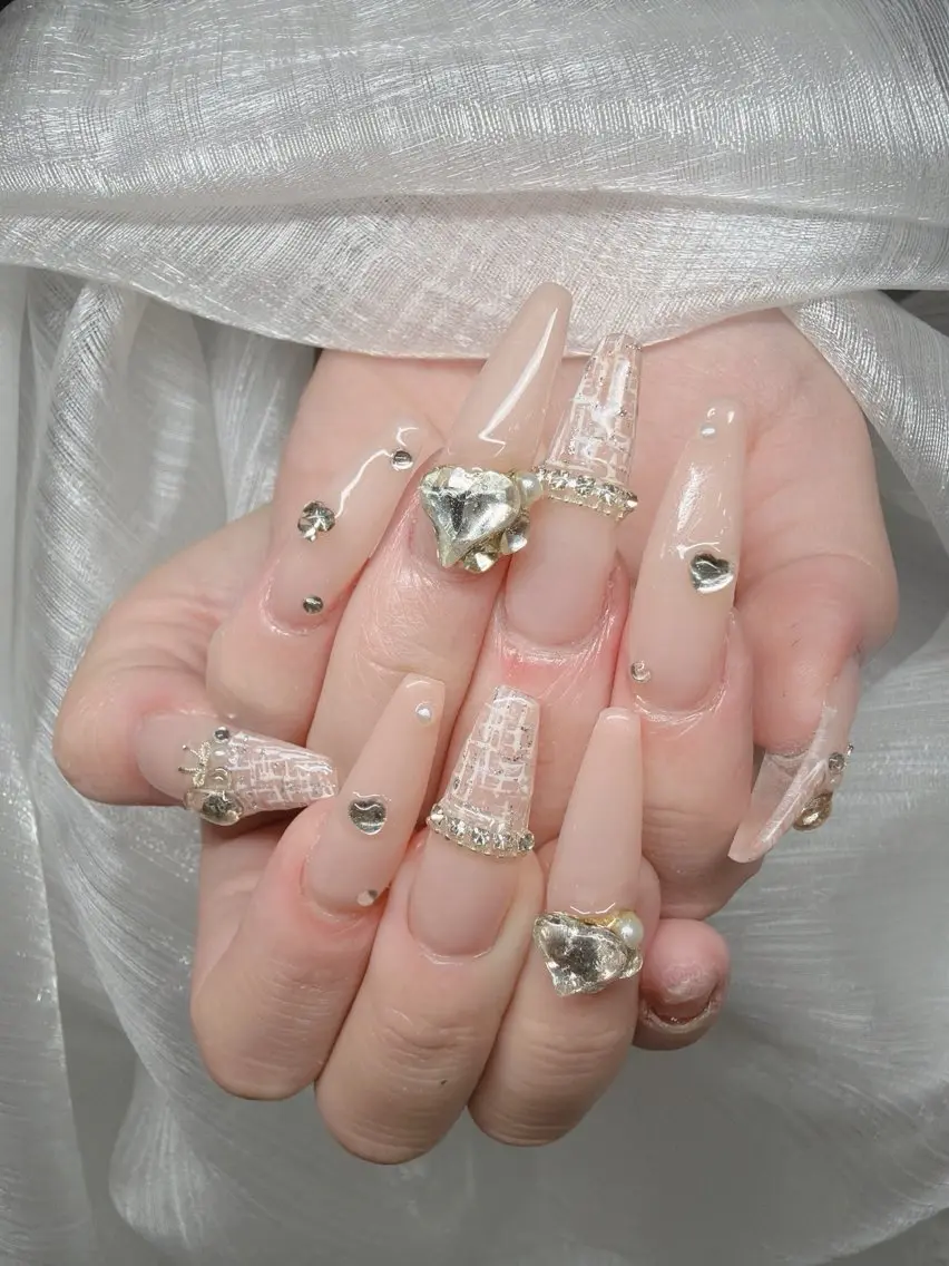 ネイル 長さ出し グラデーション 卒業式 キラキラネイル マグネットネイル ハンドネイル Lee Nailsのネイルデザイン
