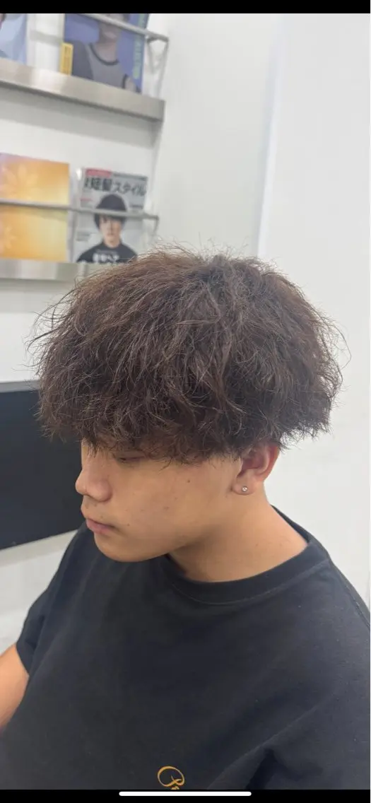 パーマ メンズ メンズパーマ メンズヘア カット、パーマ特化のヘアスタイル
