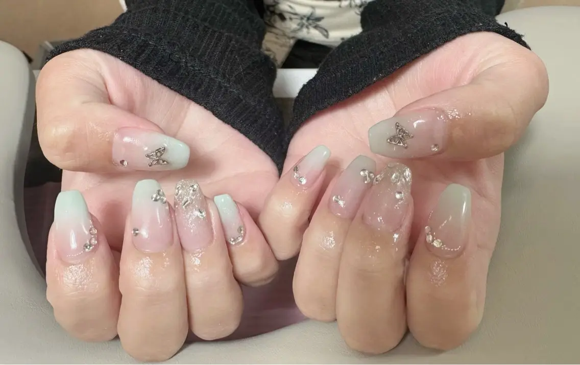 ネイル ハンドネイル ハンドケア Shiori Nailのネイルデザイン