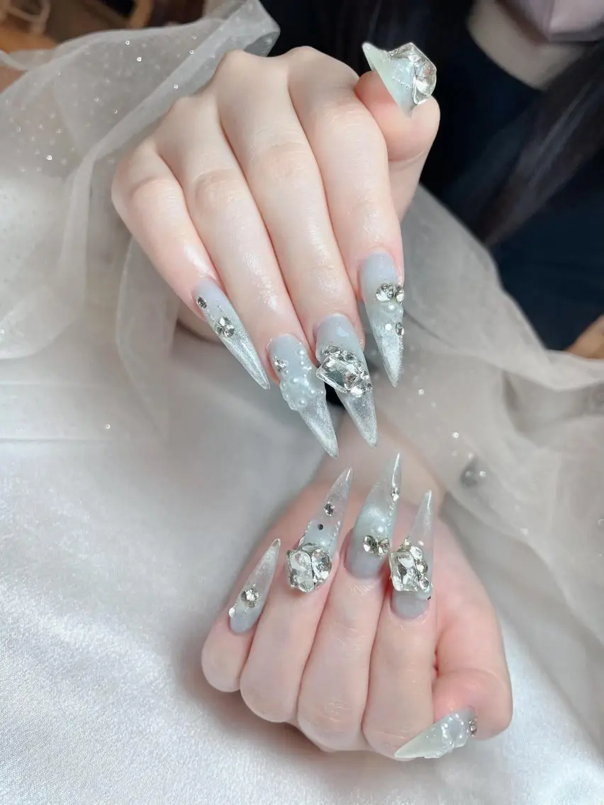ネイル チークネイル 長さ出し フラッシュネイル ジェルネイル 韓国ネイル ハンドネイル Queen Nail Salonのネイルデザイン