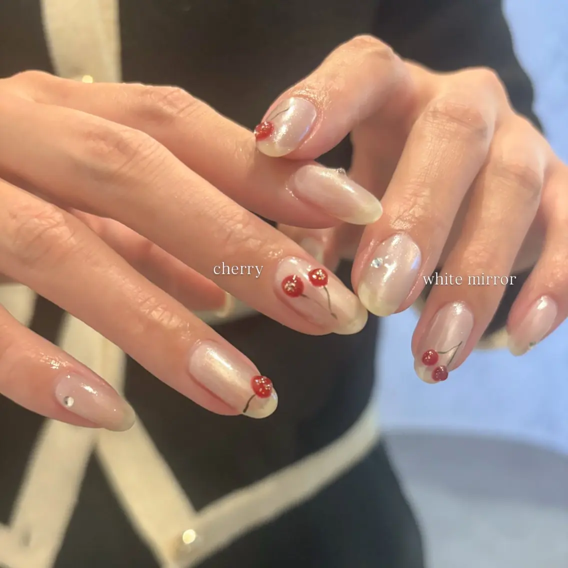 ネイル ミラーネイル ホワイト ハンドネイル IZUMIꕤnail 堺筋本町｜心斎橋のネイルデザイン