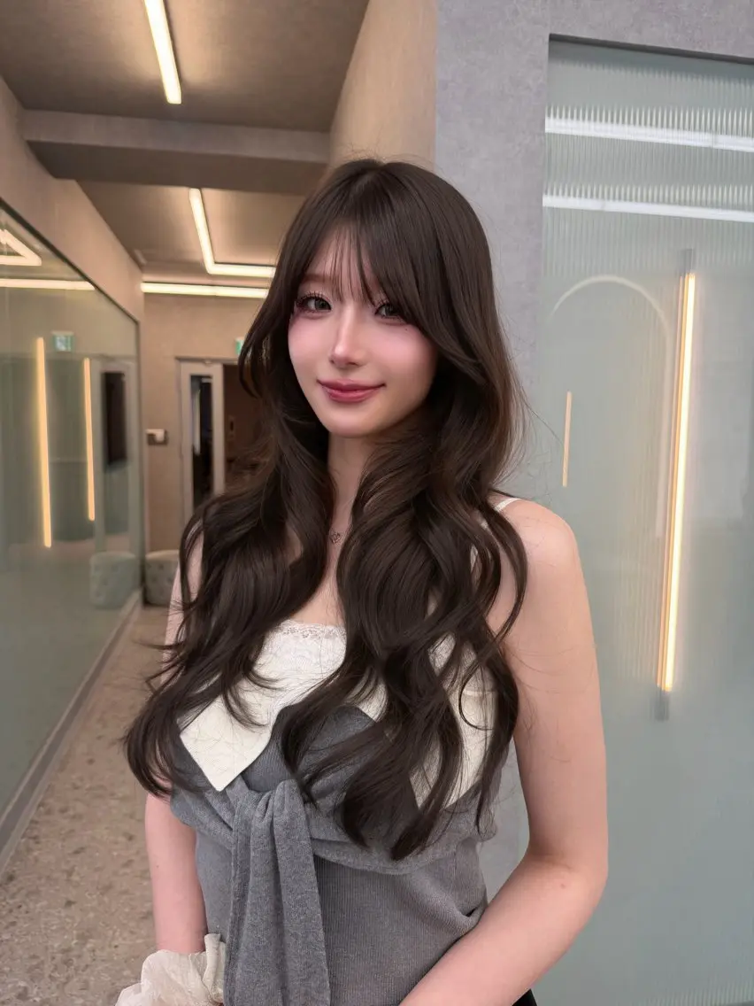 ロング カラー 顔周りカット 韓国風ヘア レイヤーカット 小顔カット カット ヘアカラー トリートメント iwao seiraのヘアスタイル