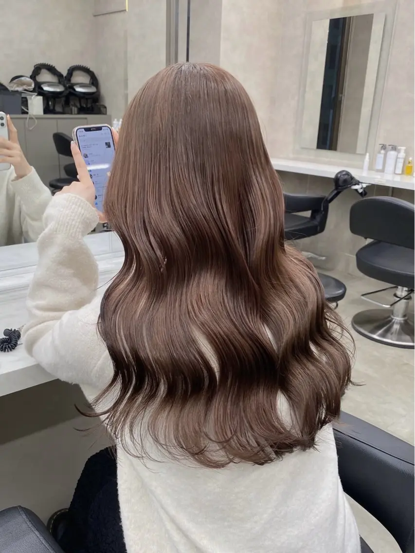 カラー ヘアカラー トリートメント ブリーチ縮毛矯正飛我 韓国ヘア🫧のヘアスタイル