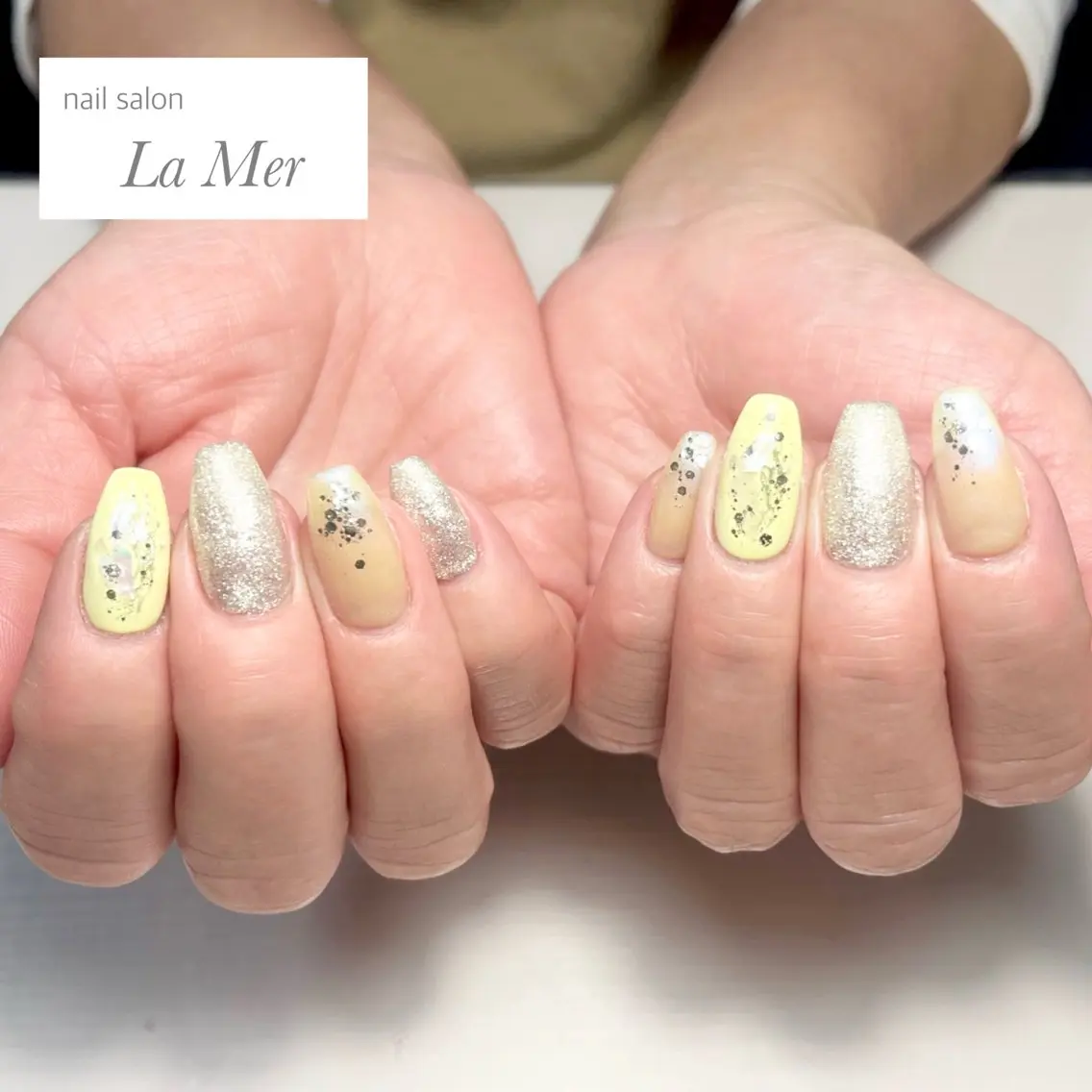 ネイル カジュアル ミラーネイル ニュアンスネイル シルバー シンプルネイル nailsalon La Merのネイルデザイン
