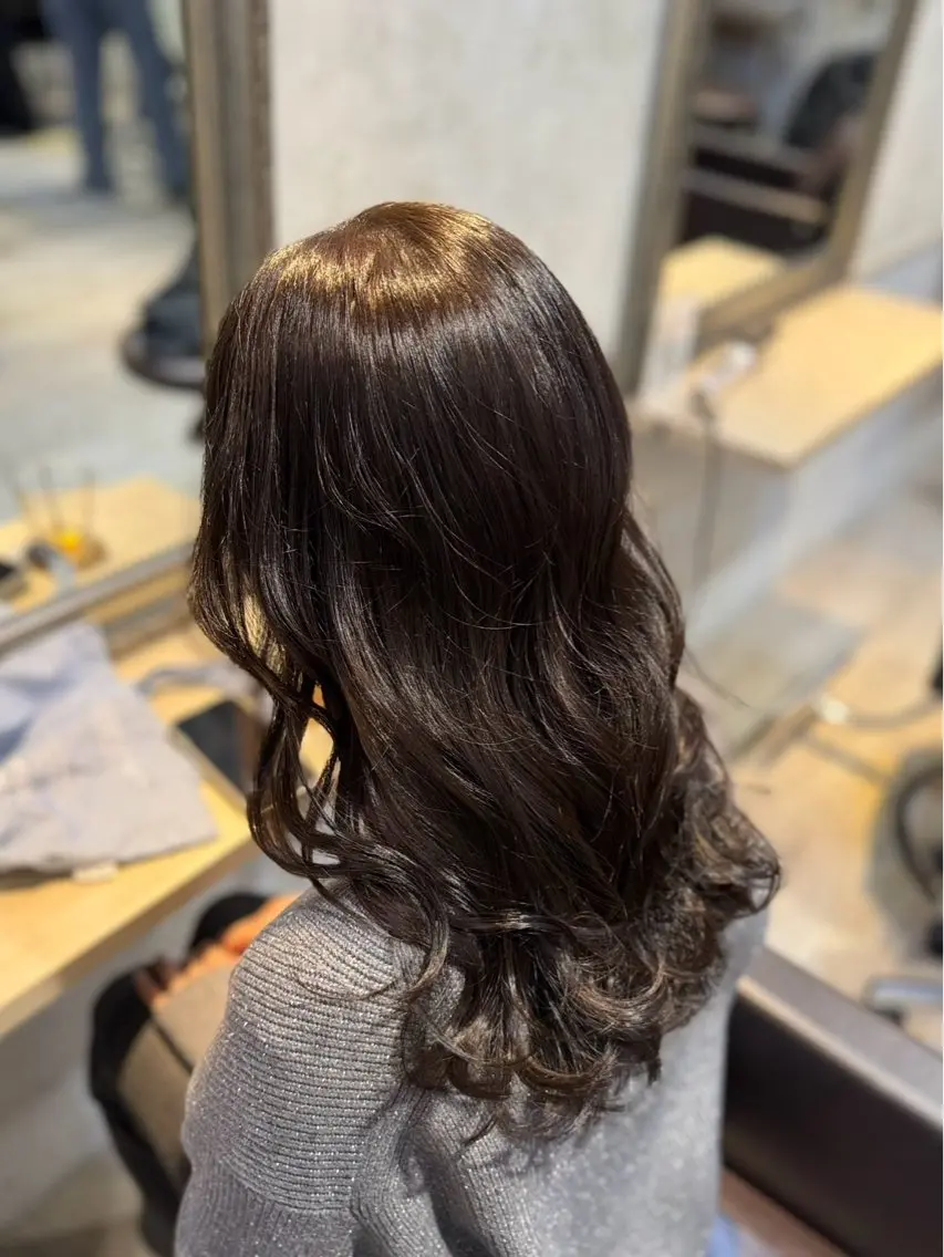 ロング カラー ブラウンカラー Lutia新宿 ここなのヘアスタイル