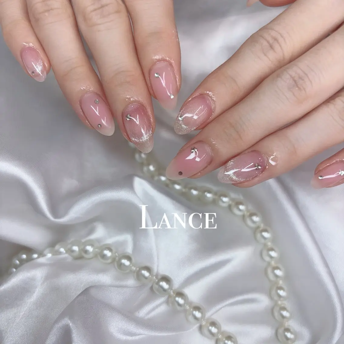ネイル オーロラネイル フットネイル フレンチネイル ガラスフレンチ 氷ネイル・うるうるネイル Lance nailのネイルデザイン