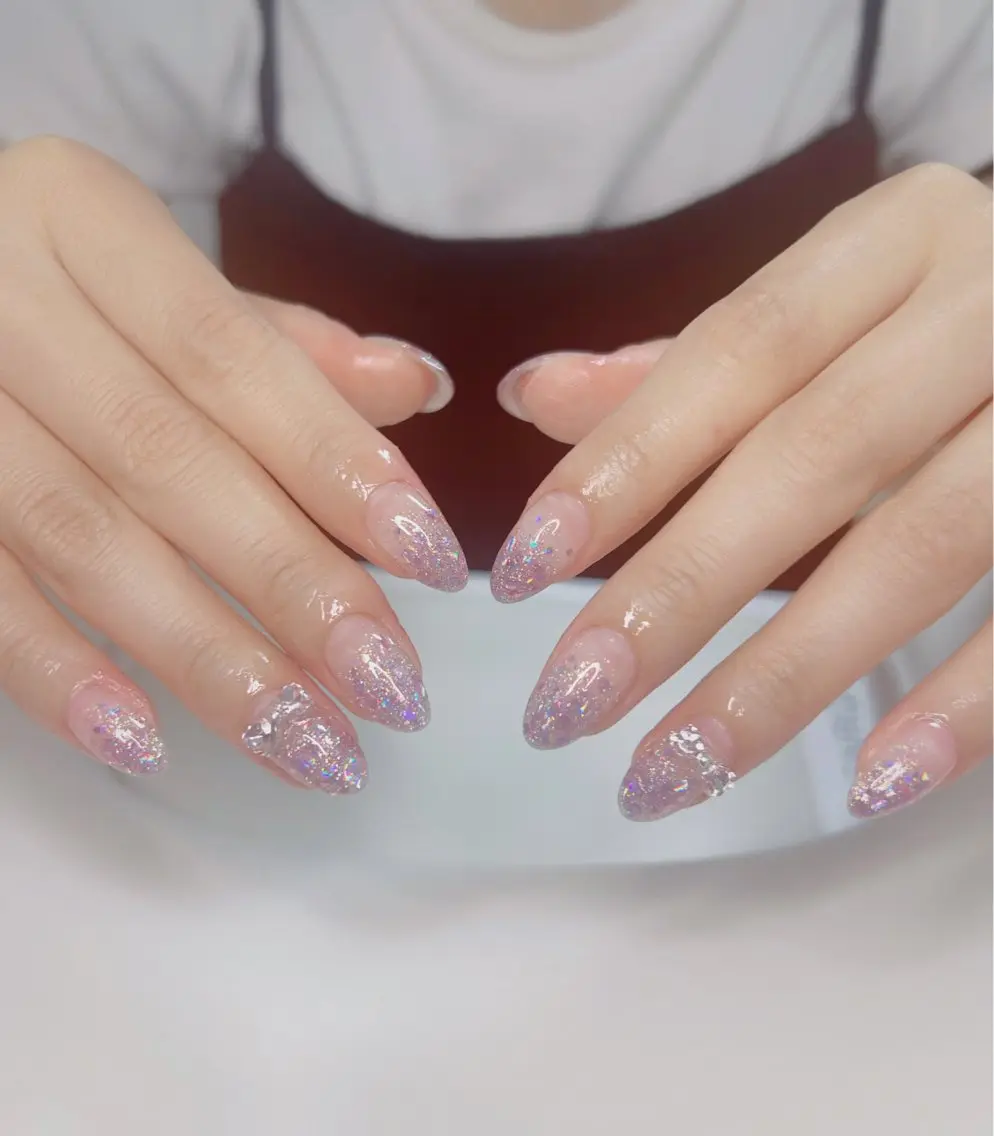 ネイル オーロラネイル 長さ出し フットネイル 韓国ネイル ラメ(グリッター) ハンドネイル 👍thumbs up nail👍のネイルデザイン