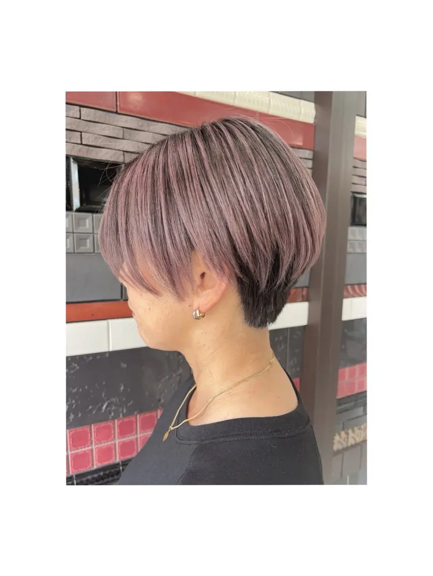 ショート レイヤーカット 色落ちまで2度綺麗な ハイトーン🪞/ミクのヘアスタイル