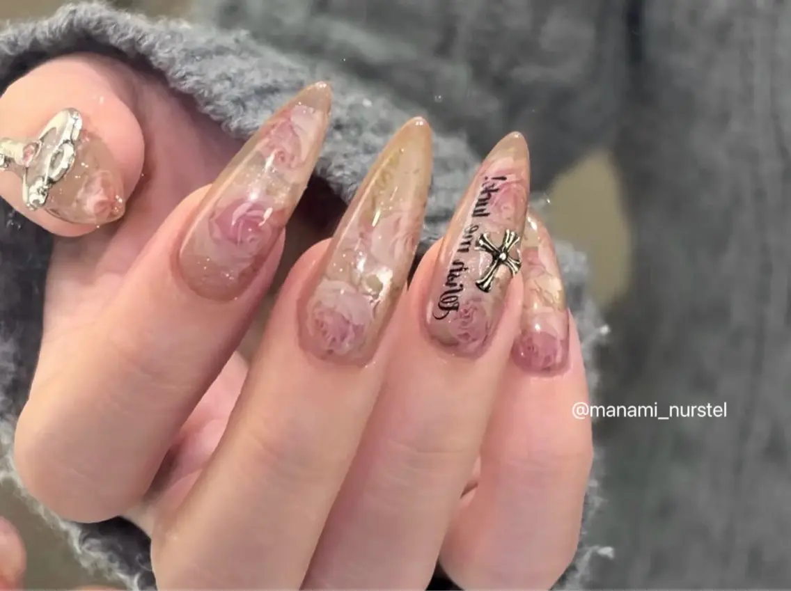 ネイル アートネイル 韓国ネイル ロングネイル マグネットネイル 持ち込み ハンドネイル Nurstel manami【渋谷】のネイルデザイン