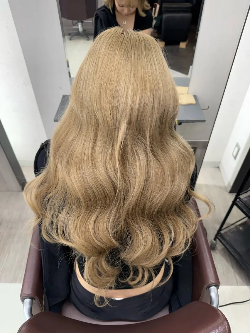 ロング ダブルカラー天神 あつきのヘアスタイル