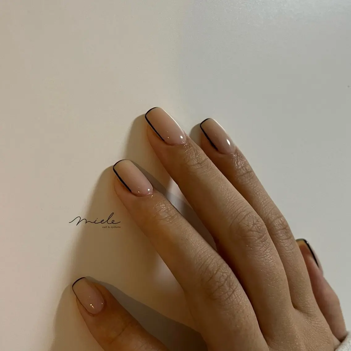 ネイル ハンドネイル miele【ミエレ】 海外シンプルデザインのネイルデザイン