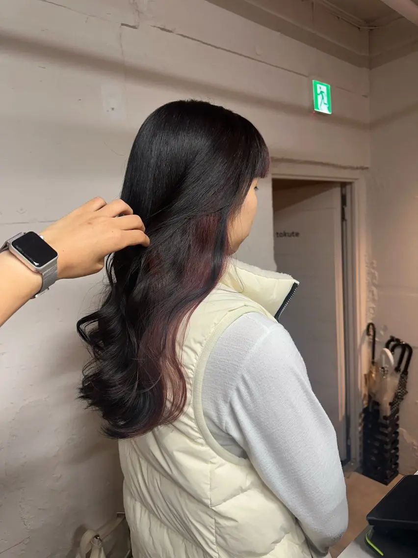 ロング カラー レッドカラー ヘアカラー tokute よしかわなお🍒のヘアスタイル