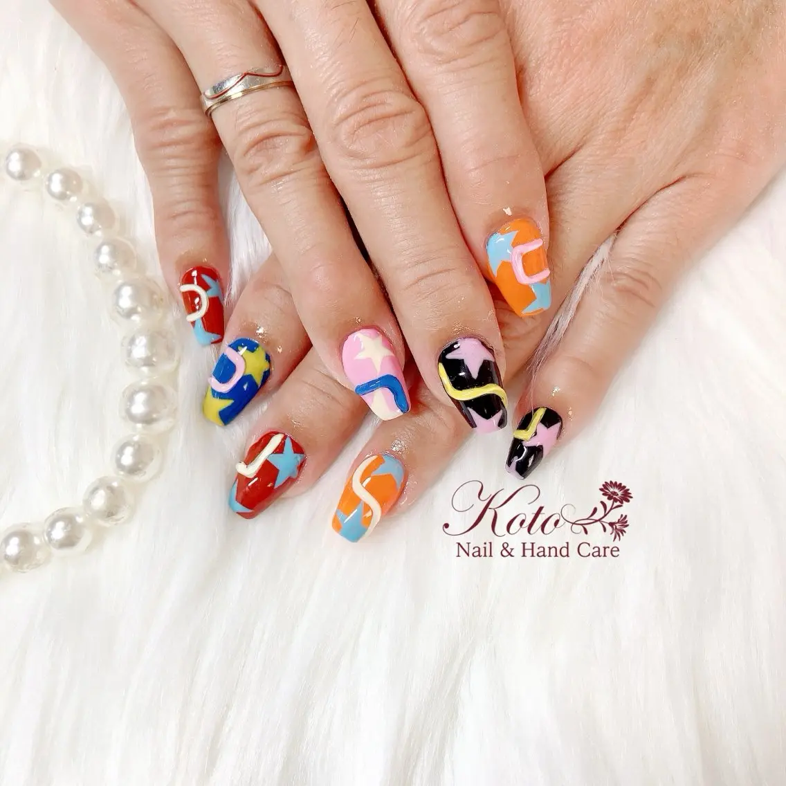 ネイル 長さ出し ジェルネイル 持ち込み ニュアンスネイル 赤色 ハンドネイル Nail Salon KOTOのネイルデザイン