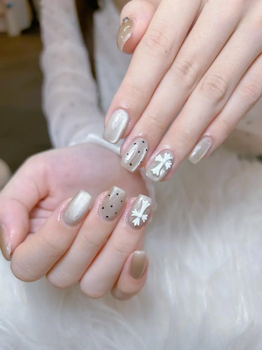 ネイル マグネットネイル ハンドネイル Gold Nail 千葉/風香のネイルデザイン