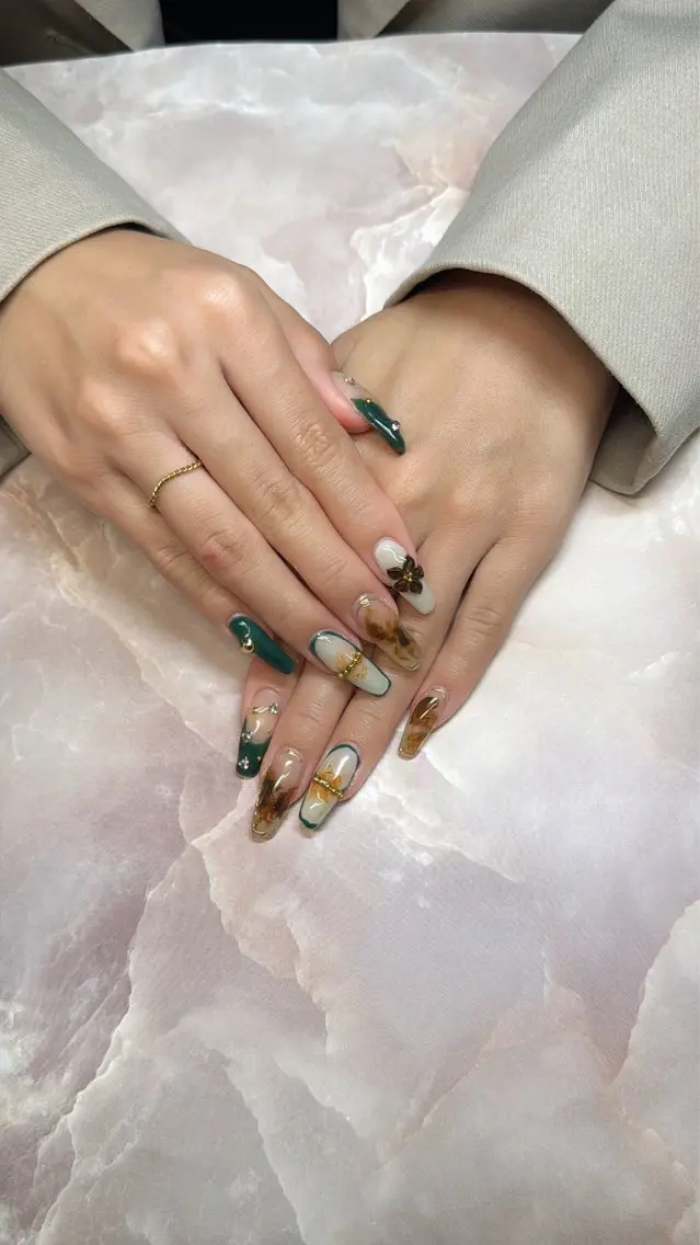 ネイル ✨アン ミユ✨のネイルデザイン