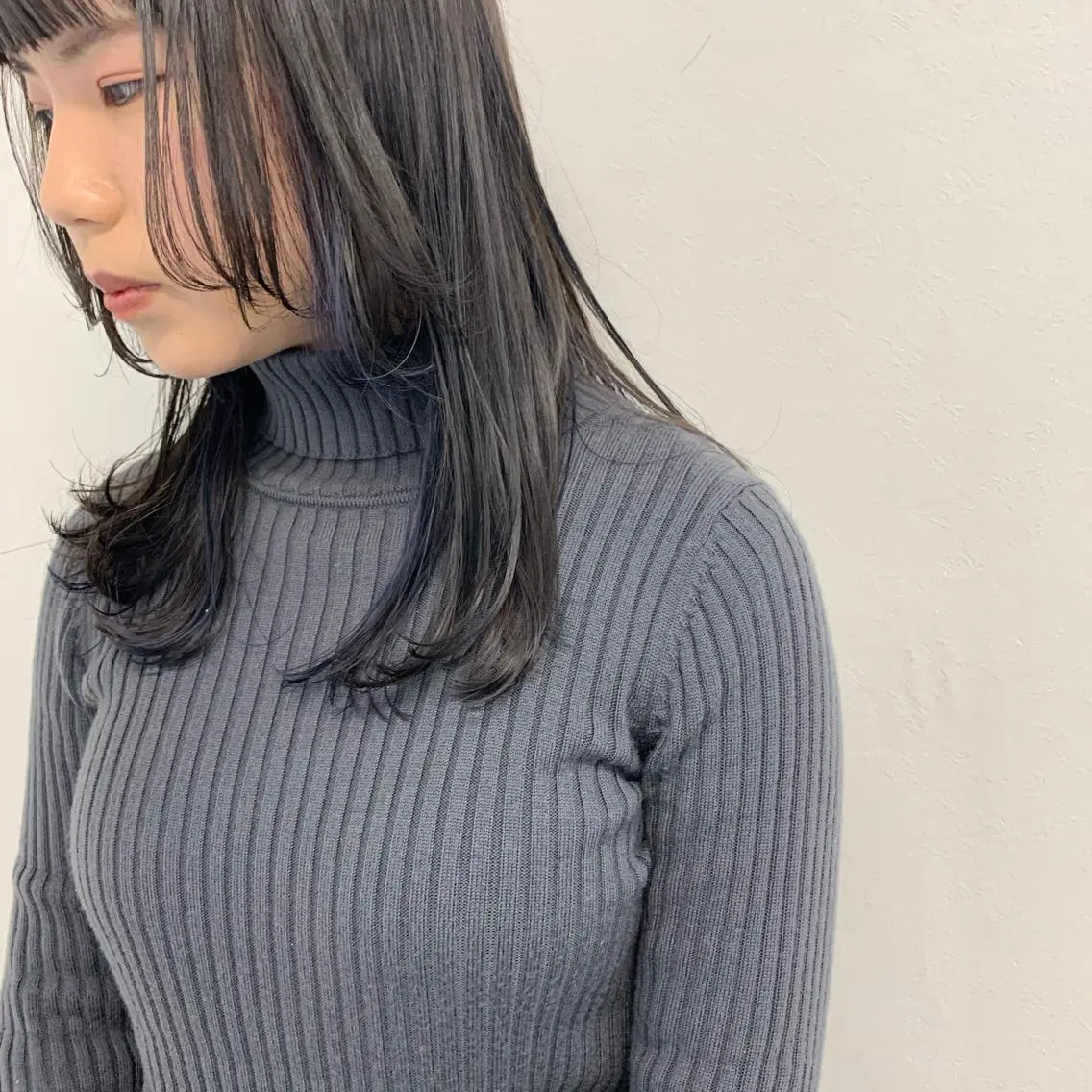 セミロング 顔まわりレイヤー レイヤーカット カット ヘアカラー 石井 静のヘアスタイル
