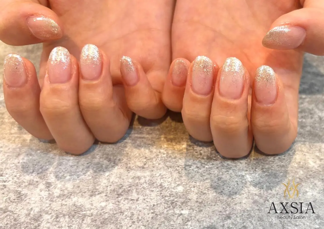 ミディアム ハンドネイル AXSIA NAILのネイルデザイン