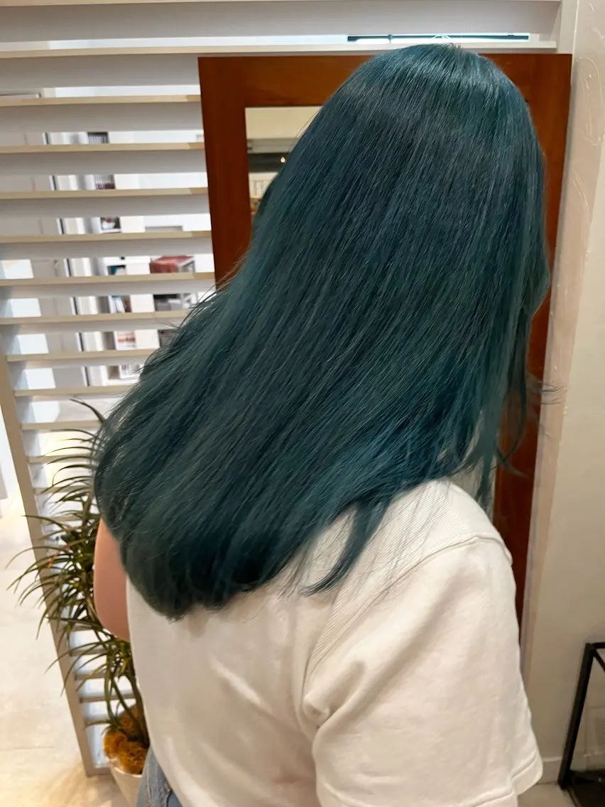ロング カラー ブリーチ レイヤー🩵透明感 ೀユイ🌙のヘアスタイル