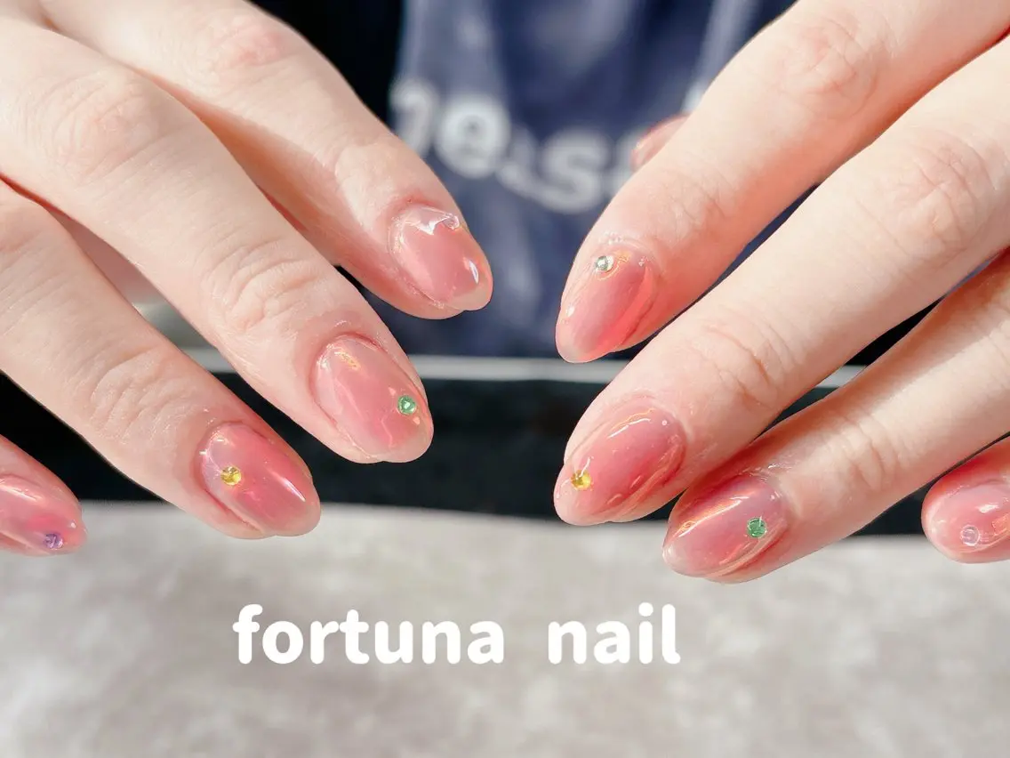 ネイル Nail •Head スパFortunaのネイルデザイン
